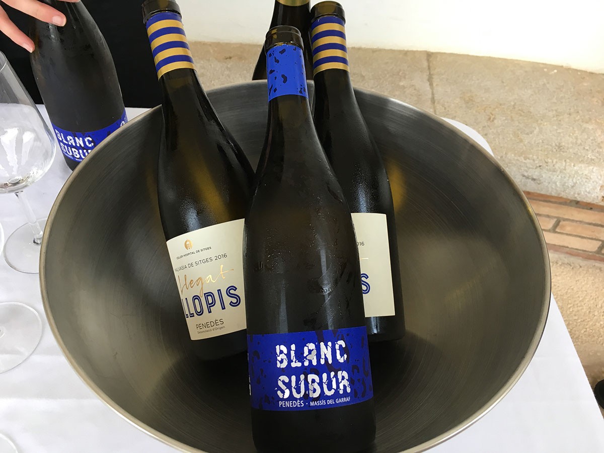 Imatge de les ampolles de la Malvasia de Sitges