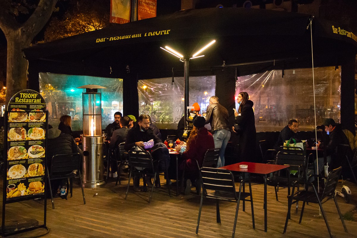 Ambient en una terrassa de Barcelona
