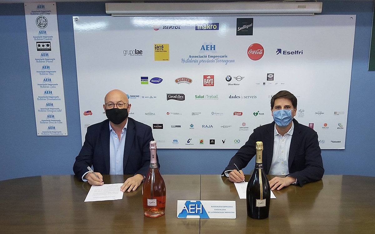 Francesc Pintado, president de l'AEHT, i Josep Simó Llop, director comercial d'On Trade de Catalunya i Llevant de Grupo Freixenet.