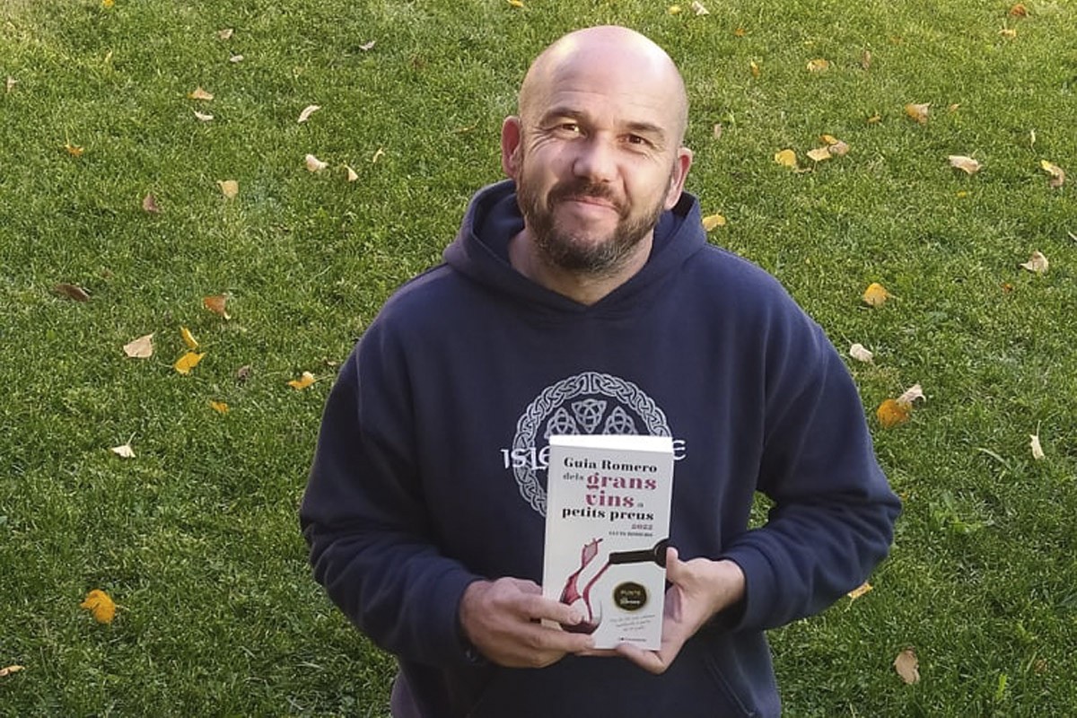 Lluís Romero, autor de la Guia Romero dels grans vins a petits preus 2022