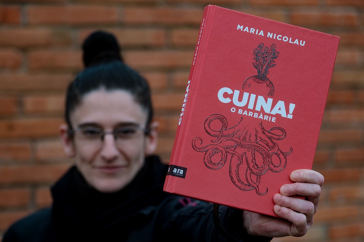 Maria Nicolau ha publicat «Cuina! O barbàrie» aquest any.