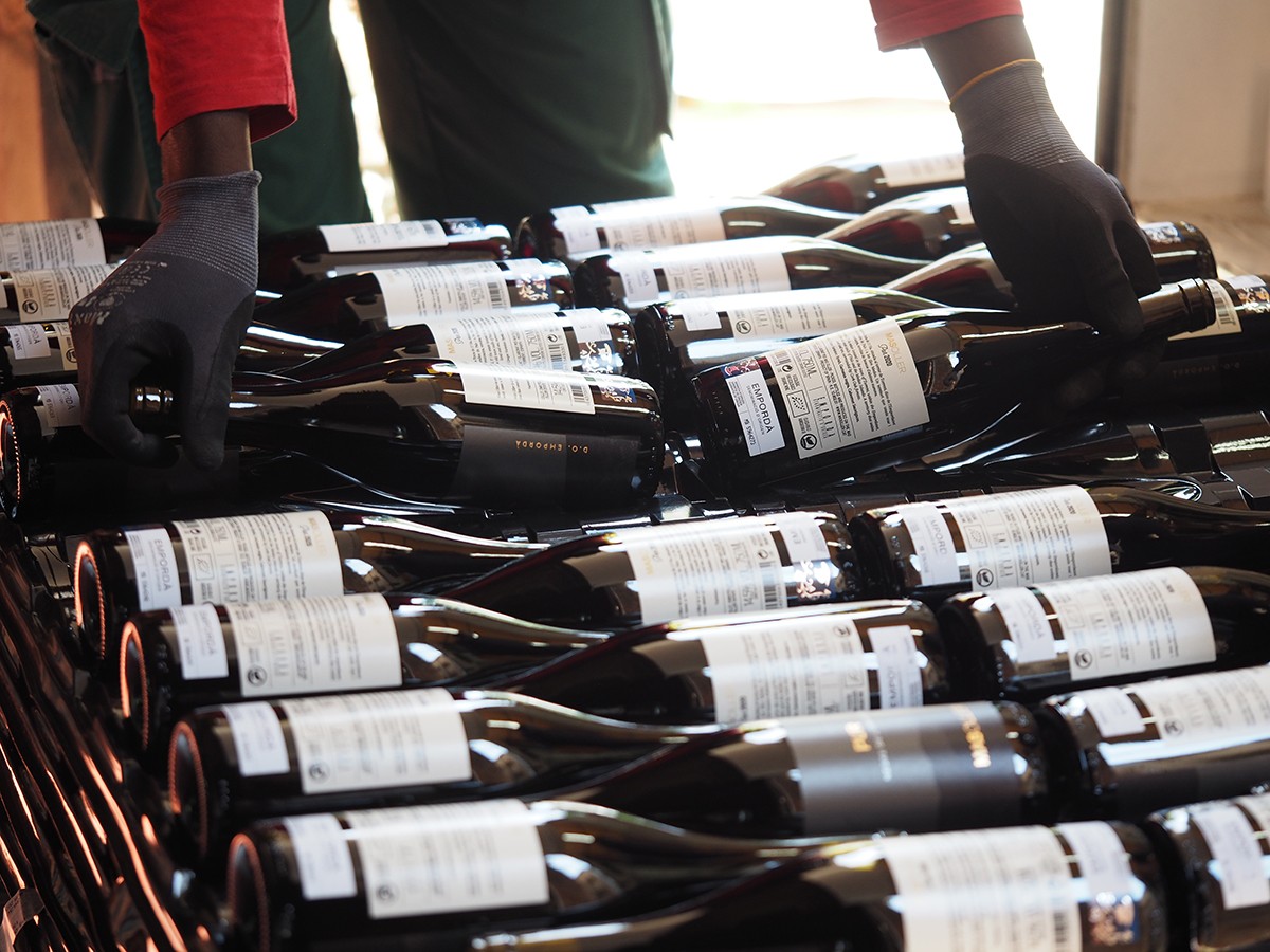 Ampolles de vi de Mas Oller, de la DO Empordà