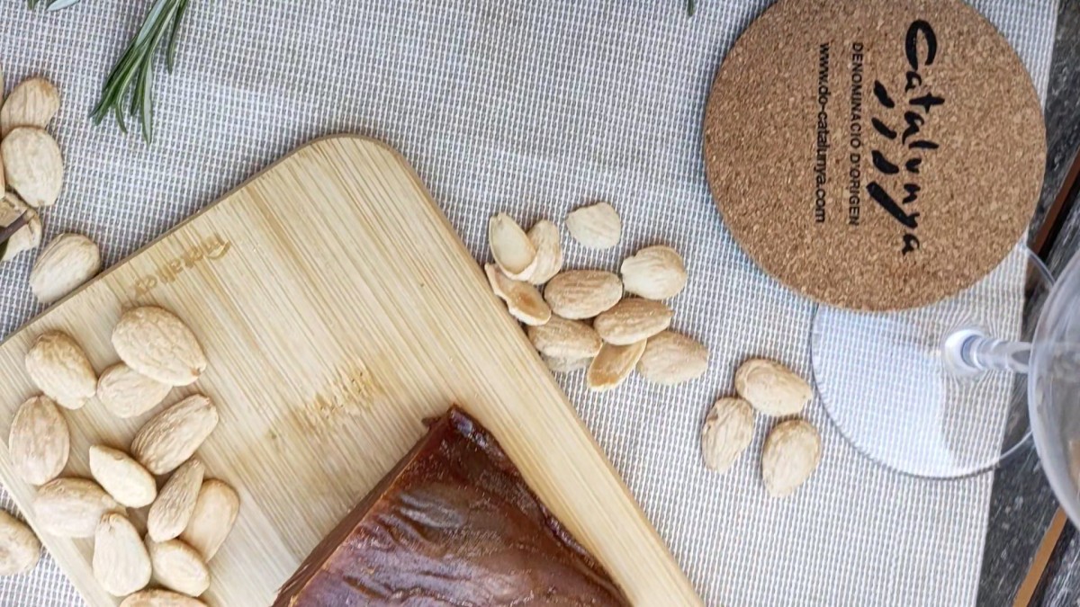 Vídeo maridatge amb vi negre DO Catalunya i moixama de tonyina