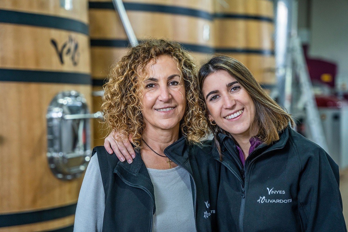 Carme Casacuberta amb la seva filla Carlota.