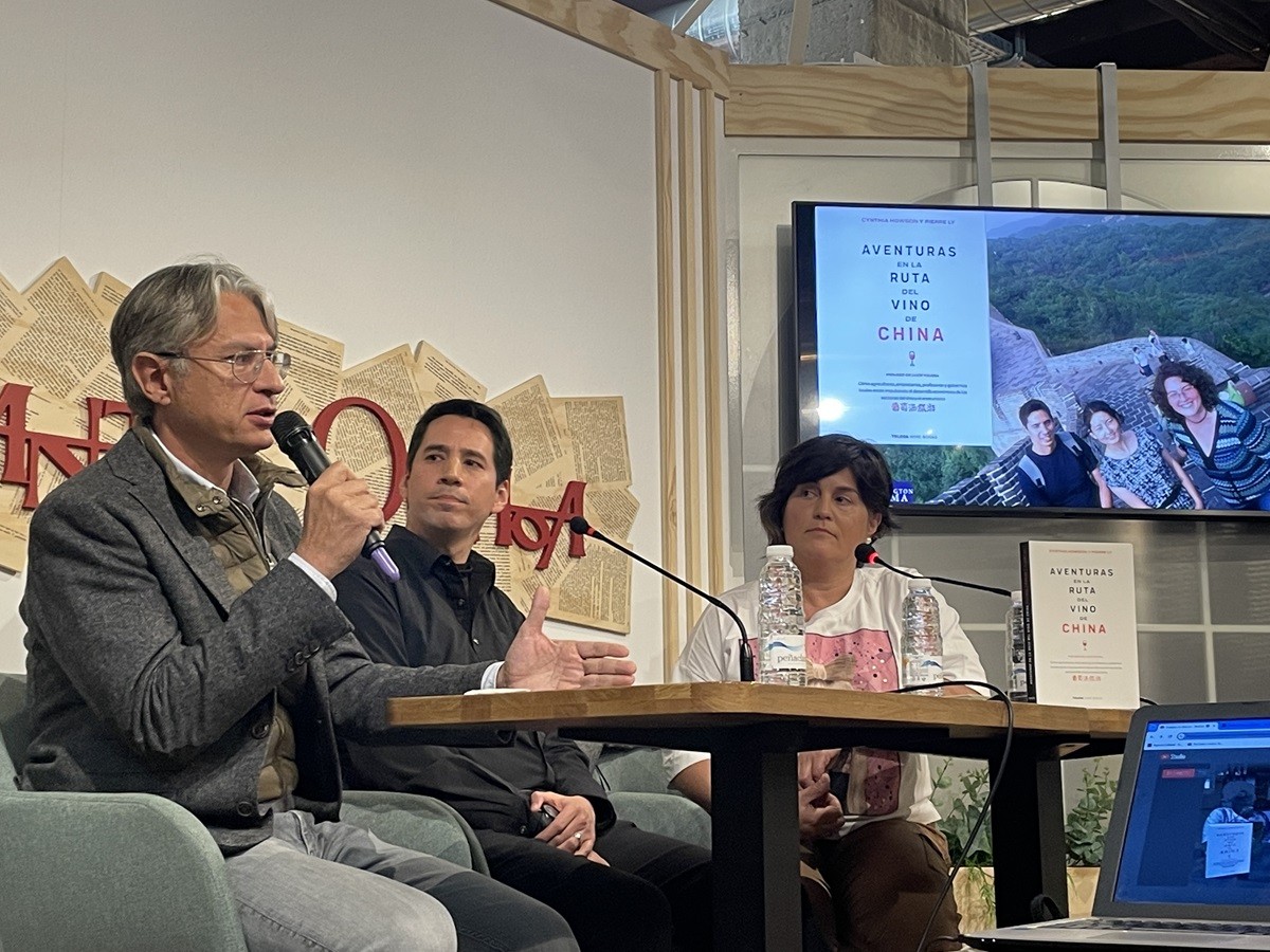 Lluís Tolosa i Pier Ly a la libreria  Santos Ochoa de Logroño