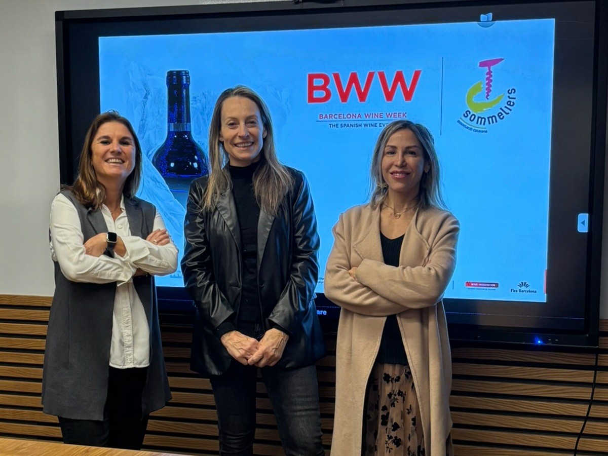 Marta Macías, directora de màrqueting de la BWW, Anna Vicens, presidenta de la ACS i Céline Pérez, directora general de la BWW