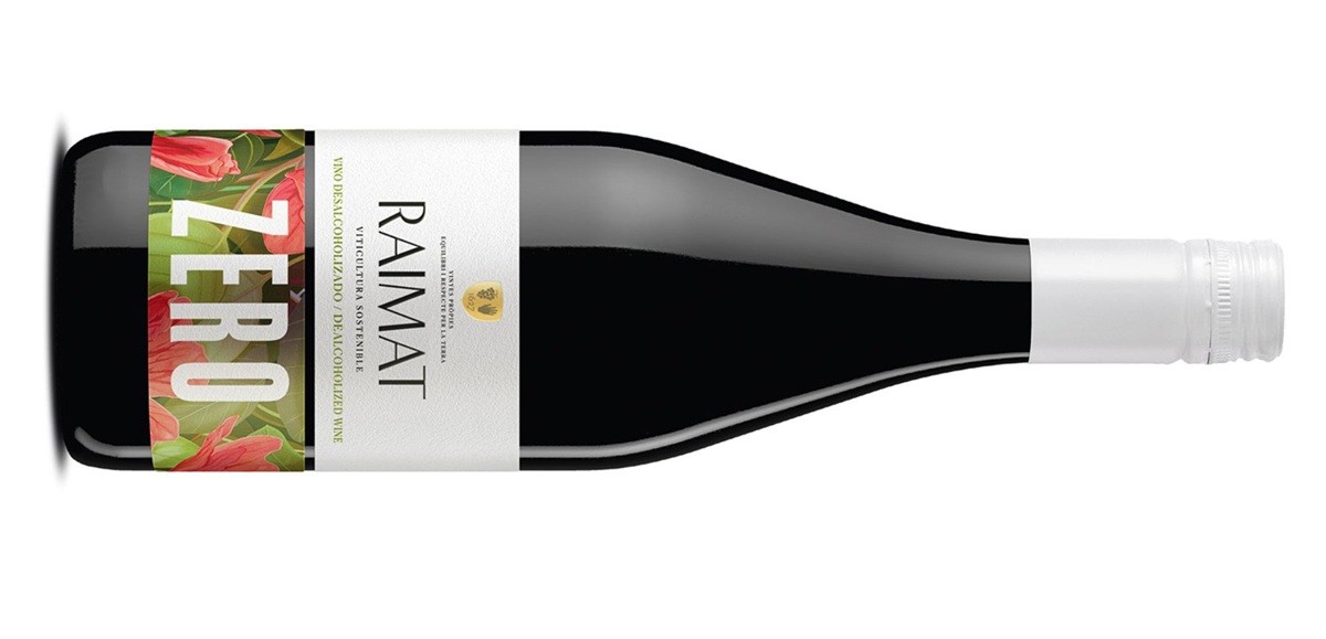 Raimat Zero Tinto està elaborat amb garnatxa i syrah, i ofereix una experiència sensorial sense alcohol ni aromes afegits