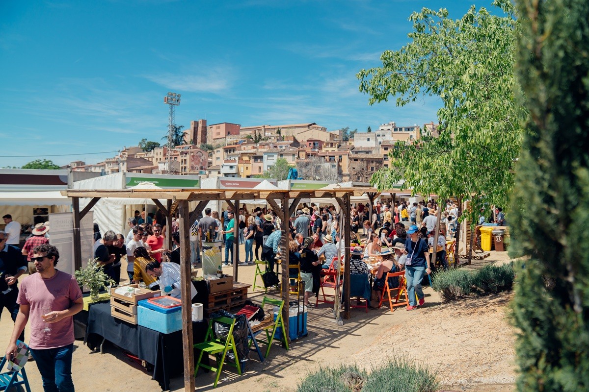 Els vins del Priorat i Montsant tornaran a ser protagonistes a Falset en una edició que combina tastos, concerts i espais de compra directa.