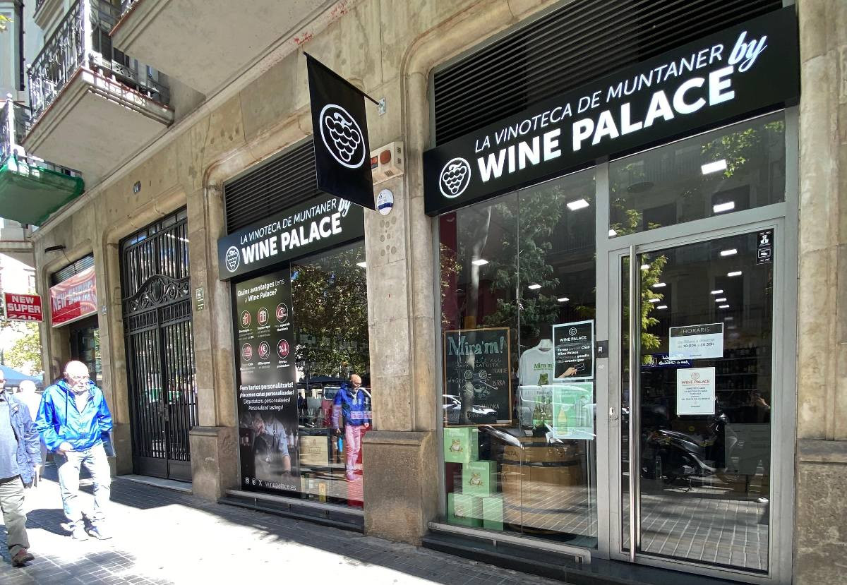 Nou establiment de Wine Palace al carrer Muntaner, 14, que reforça la presència de la cadena a Barcelona en l’any del seu 30è aniversari.