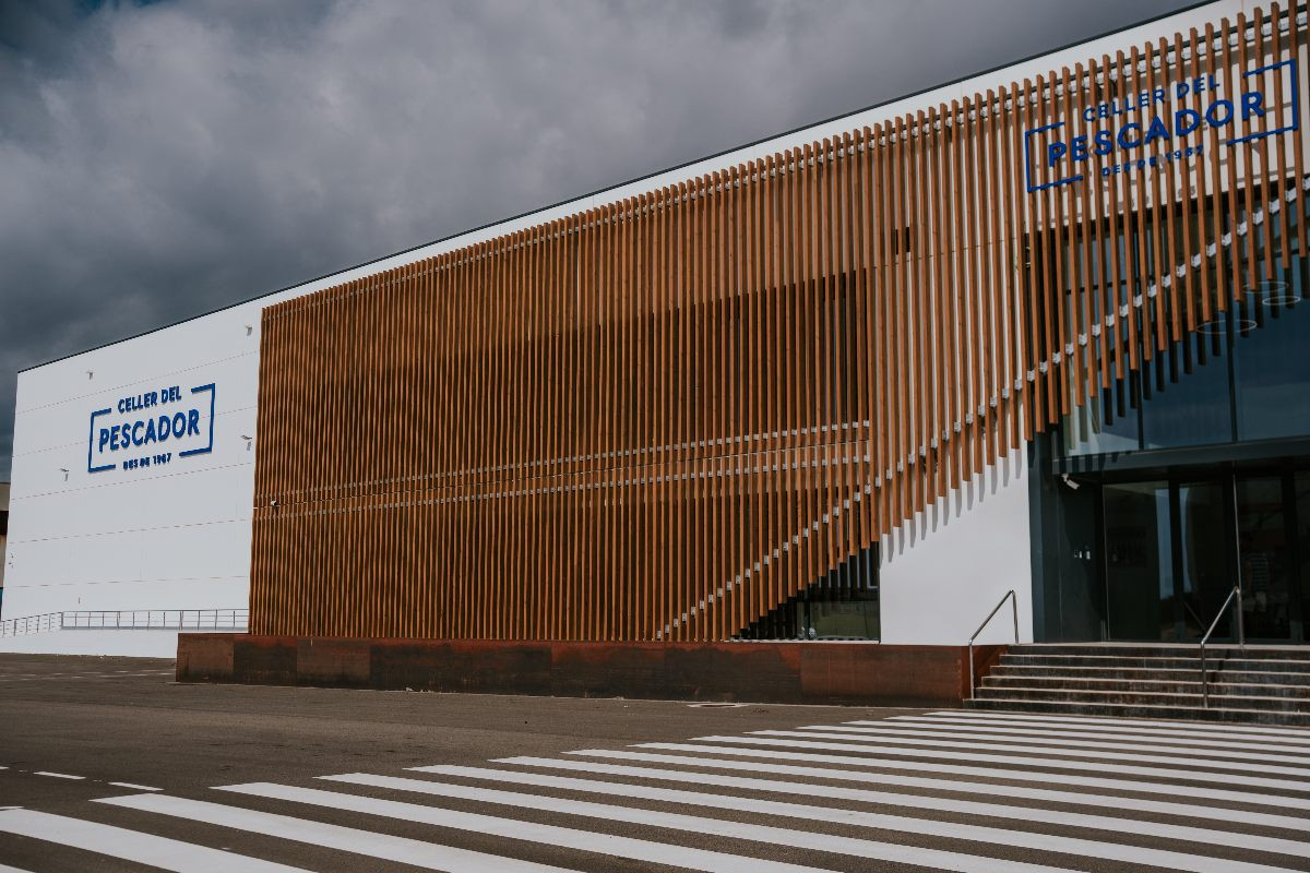 La nova seu de Celler del Pescador al Far d’Empordà combina arquitectura sostenible, tecnologia d’avantguarda i una clara aposta per la qualitat i la innovació.