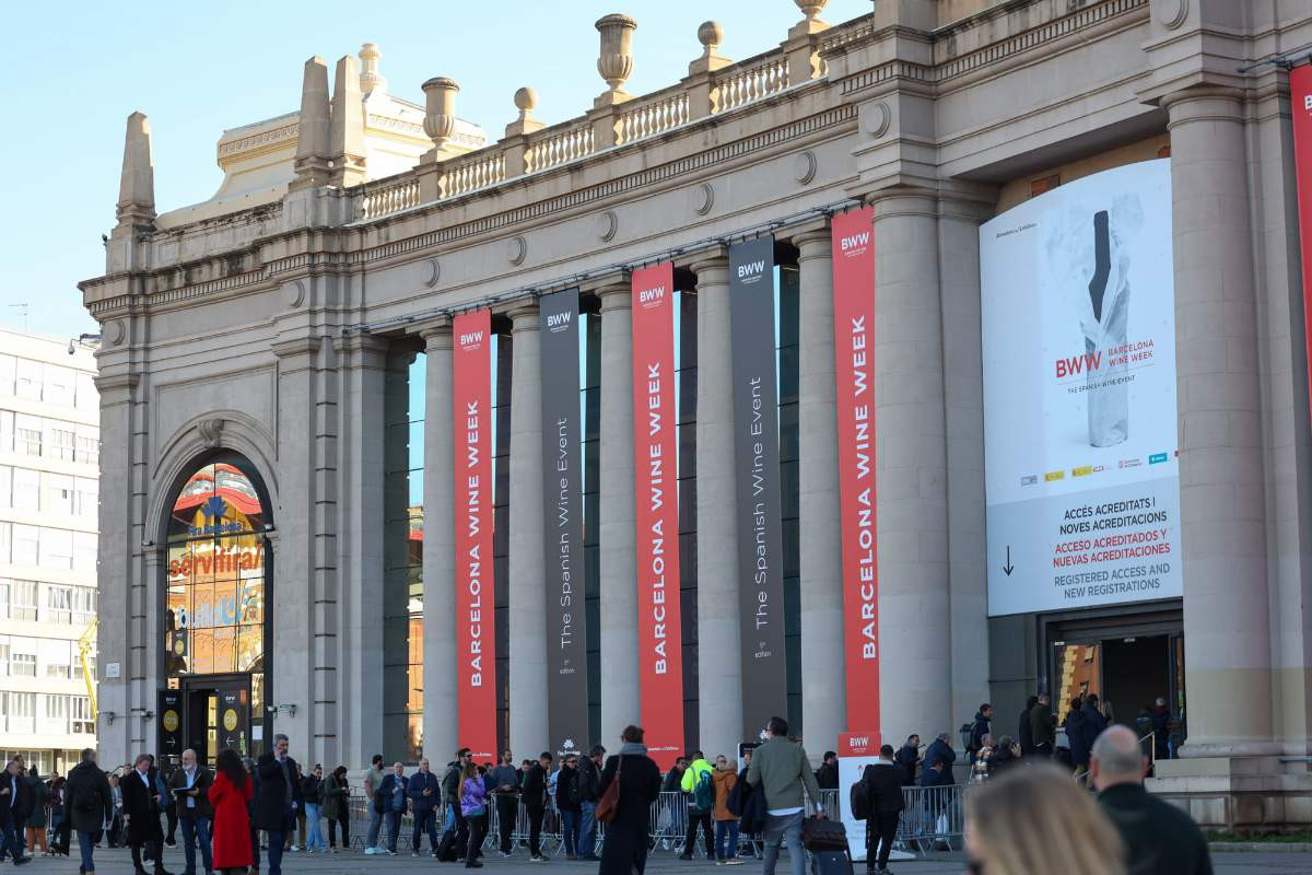 Famílies bodegueres com Torres, Vega Sicilia, Artadi o José Pariente protagonitzaran l’homenatge al llegat humà del vi.