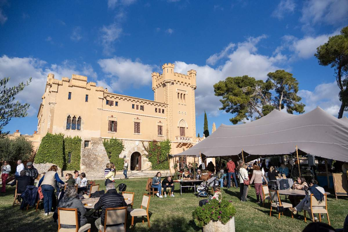 Jardins de Torre del Veguer, escenari del Christmas Market 2025.