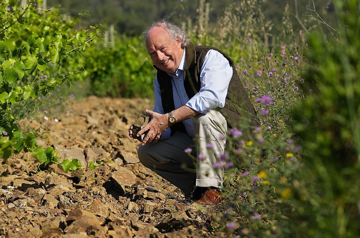 Christopher Cannan sintetitza 40 anys venent vi a més de 40 països al seu llibre 