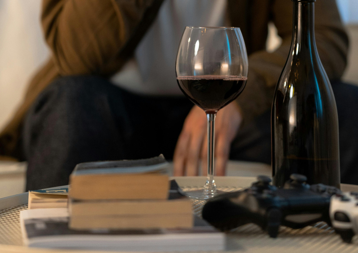 Selecció de sis llibres imprescindibles per gaudir i comprendre millor el món del vi