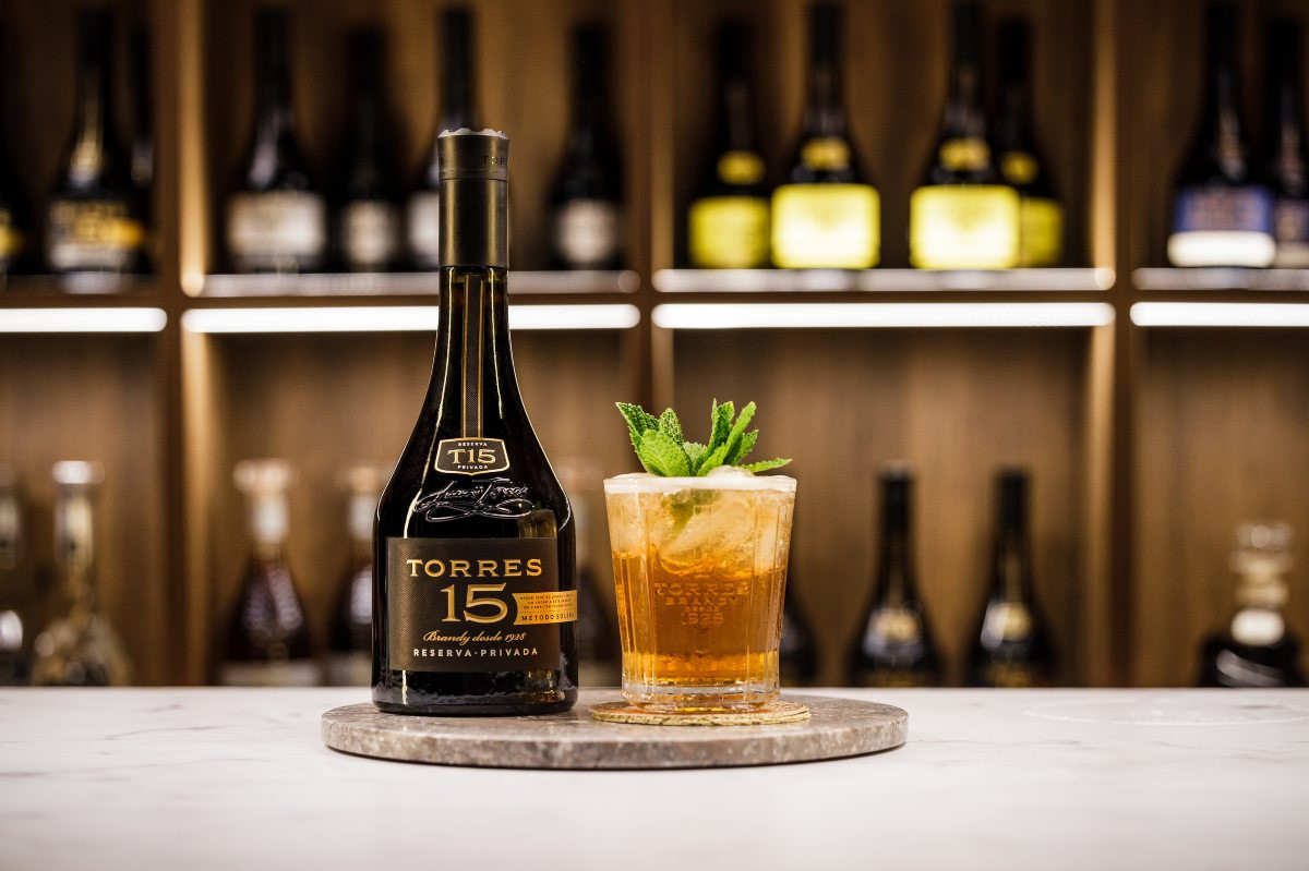 Torres Brandy consolida el seu lideratge internacional com la marca de brandi més venuda als millors bars del món, segons el Brands Report 2026 de Drinks International.
